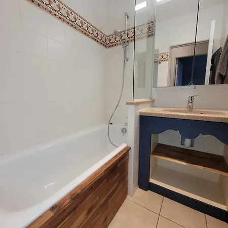 3p Dans Maison Bourgeoise - 6 Personnes - Vue - Parking Apartmán *